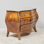 4082 Chest of drawers
